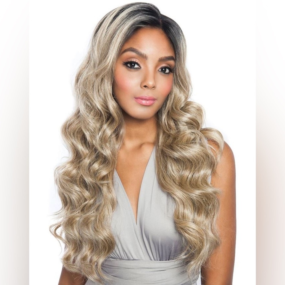 Blonde wig